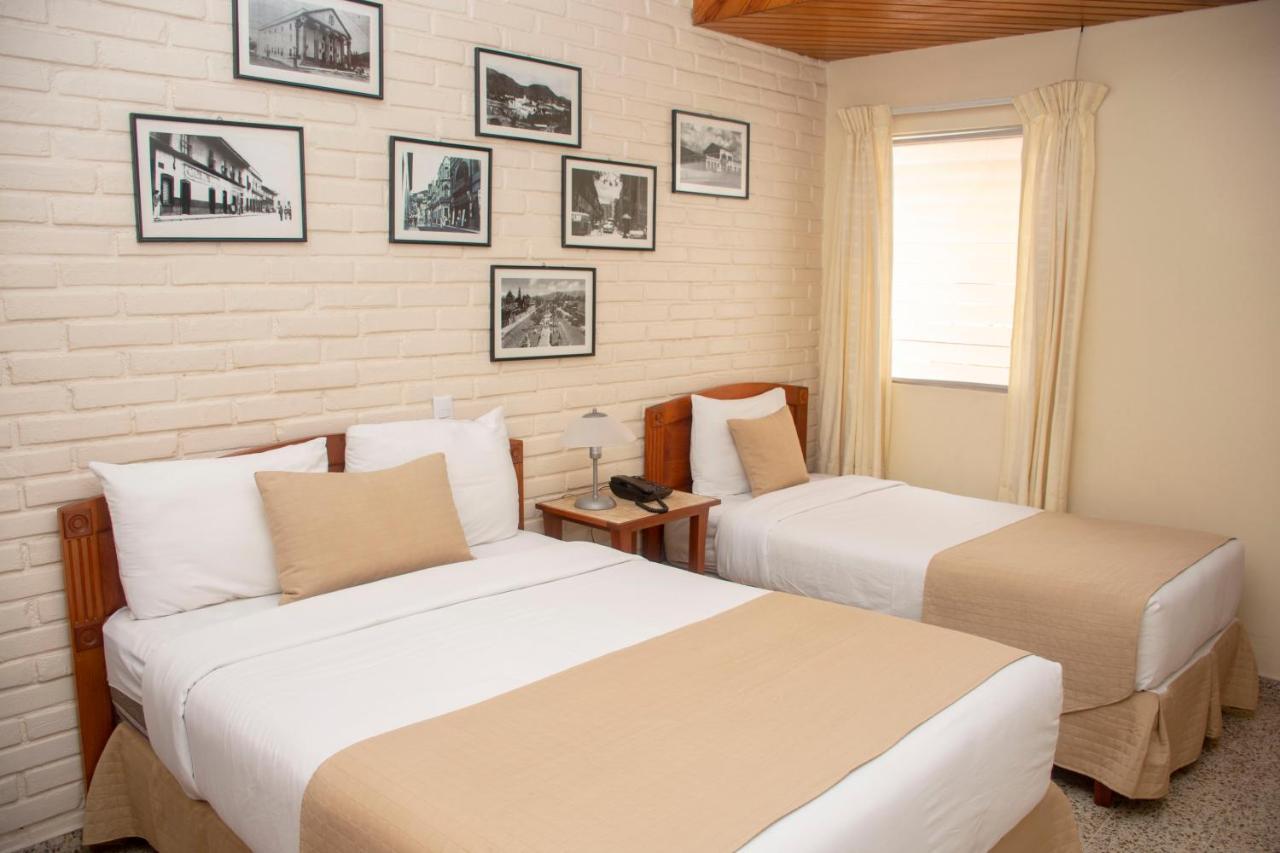 Hotel Mac Arthur テグシガルパ エクステリア 写真